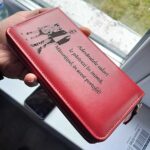 cadou femei portmoneu personalizat cu imagine piele rosu