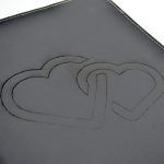 husa de laptop personalizata piele neagra cu mesaj personalizat cadou4