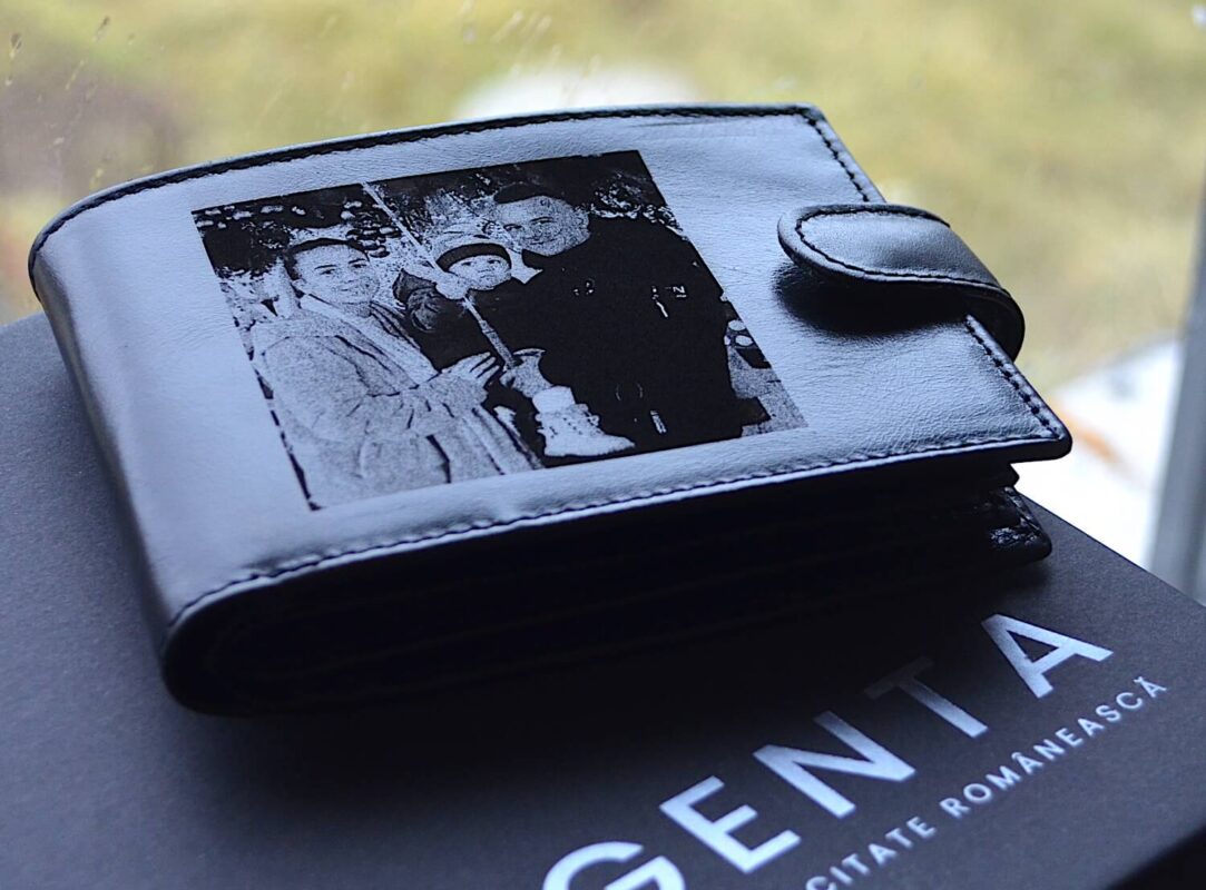 portofel barbatesc piele negru personalizat cu imagine cadou